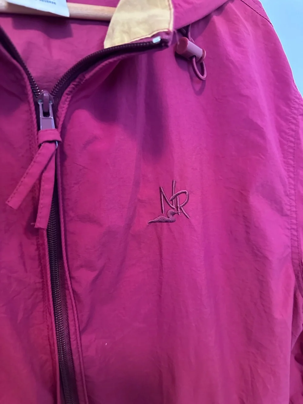 Women's Raspberry Hooded Windbreaker Jacket - Picture 5 of 15